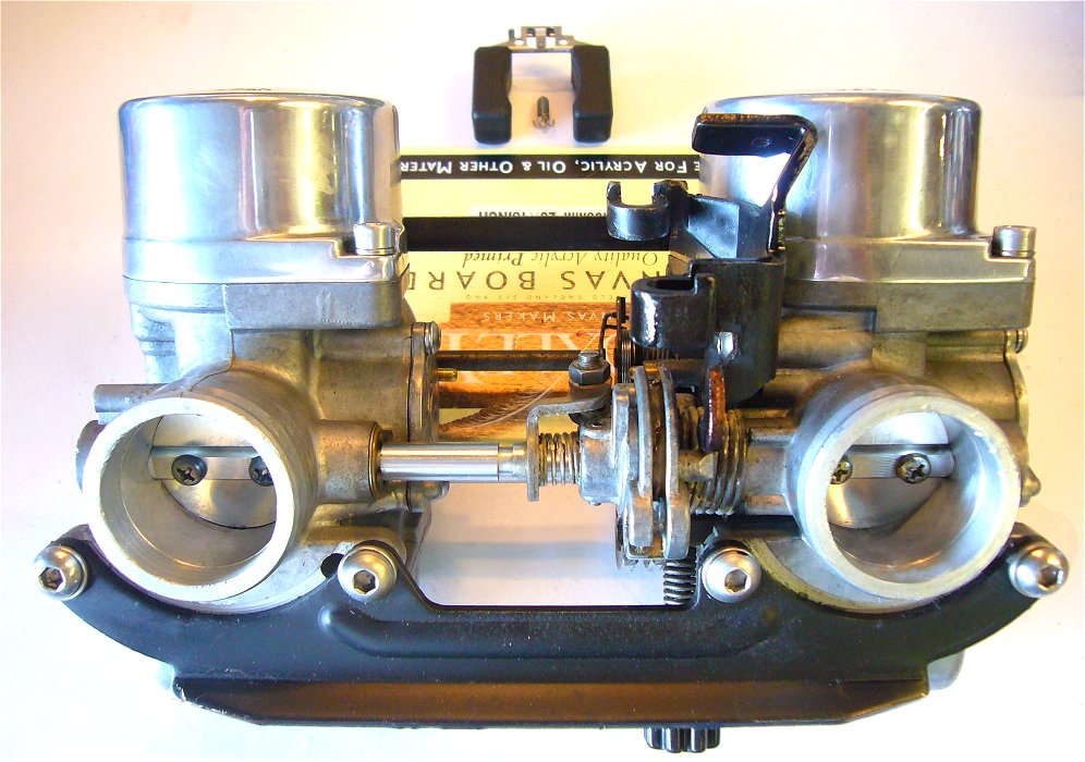 Honda CB250n SuperDream Refurb LEAKING FLOAT VALVE