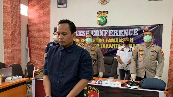 Incar Janda, Perampok Modus Bius di Jakbar Cari Korban via Aplikasi Incar Janda, Perampok Modus Bius di Jakbar Cari Korban via Aplikasi