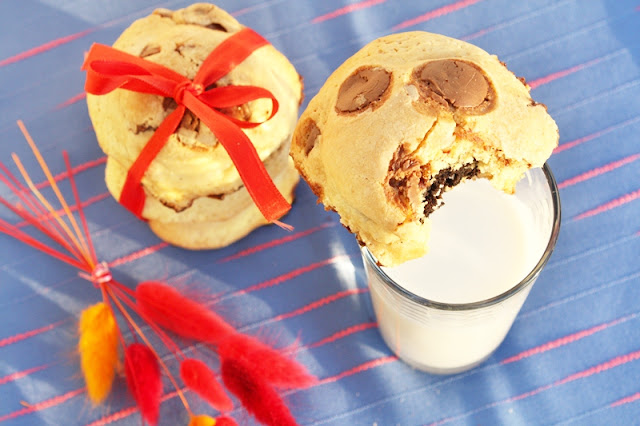 Fursecuri umplute cu biscuiti Oreo