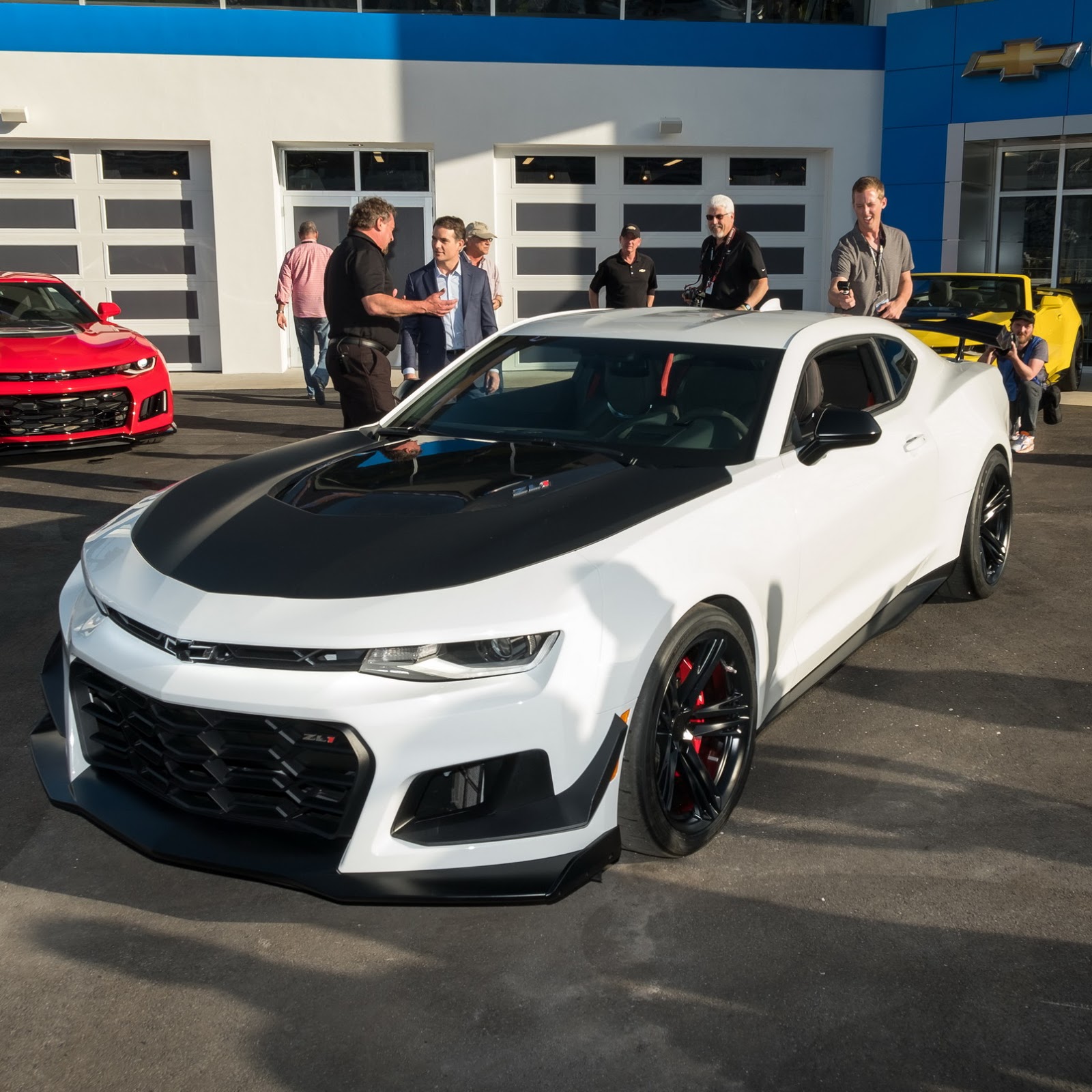 New 2018 Chevrolet Camaro ZL1 1LE Puts On Its Tracksuit ... New 2018 Chevrolet Camaro ZL1 1LE Puts On Its Tracksuit ...