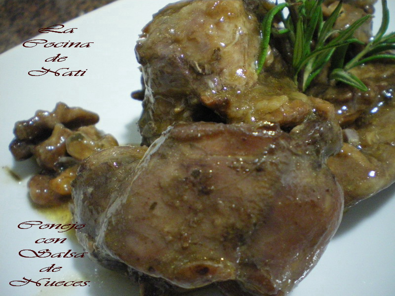 La Cocina de Nati. CONEJO CON SALSA DE NUECES.