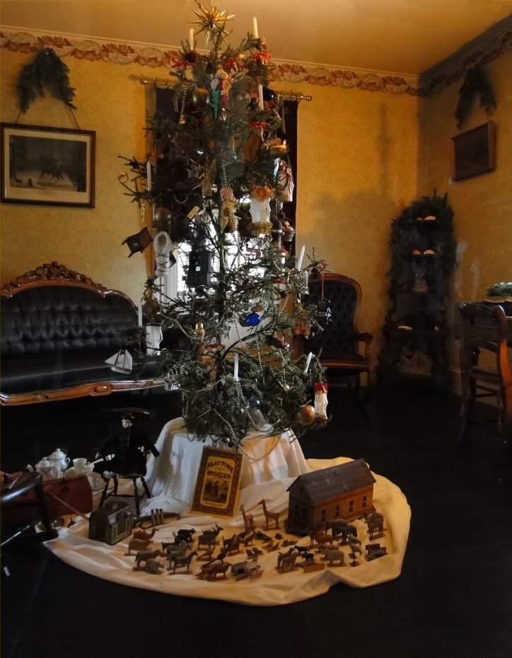 Christmas at Greenfield Village Holiday Homes Tour