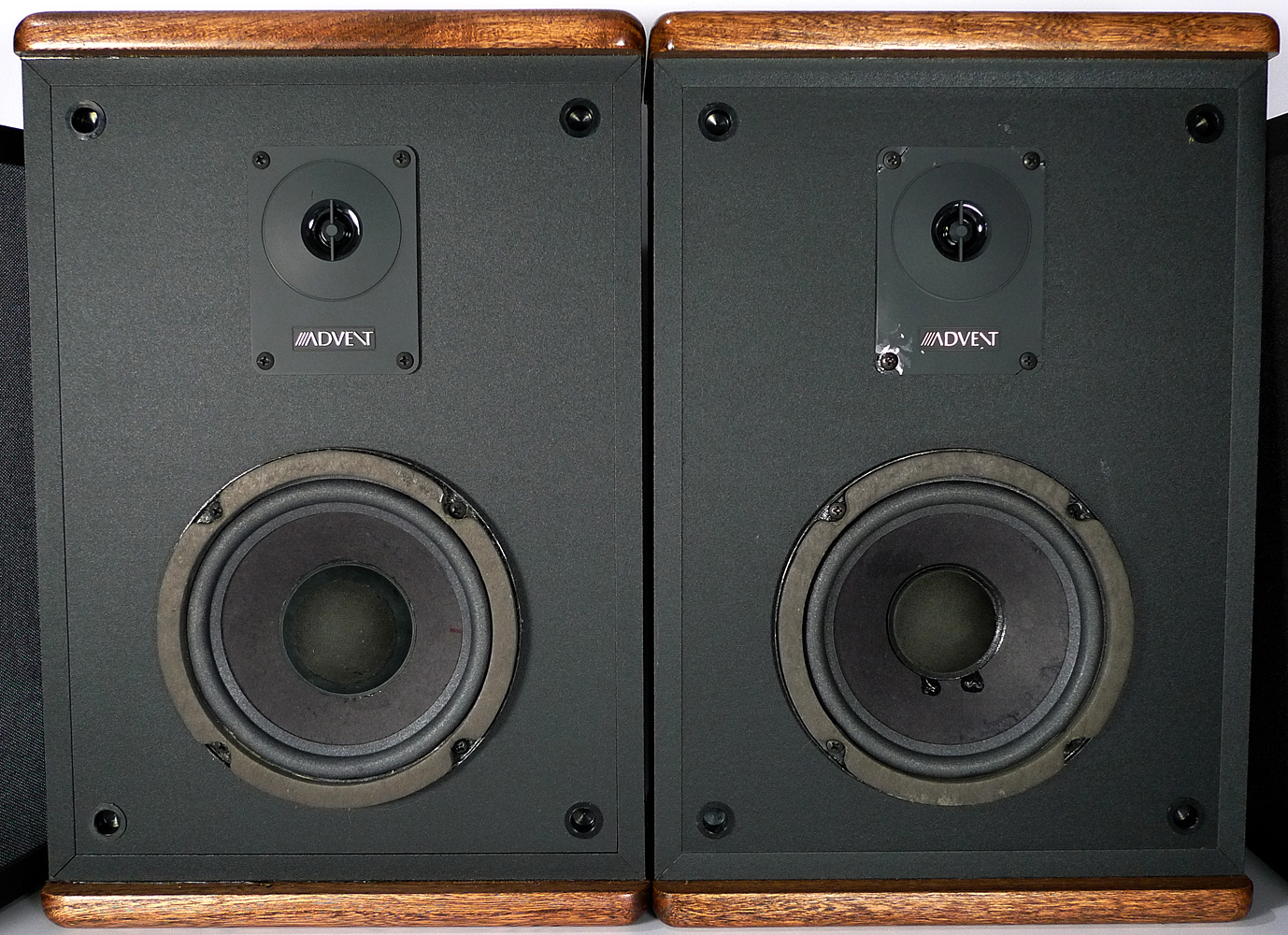 baby advent 2 speakers