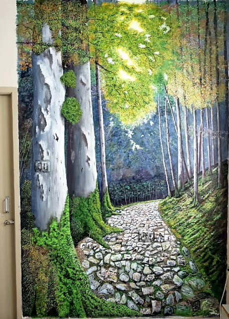 Wall painting with acrylics