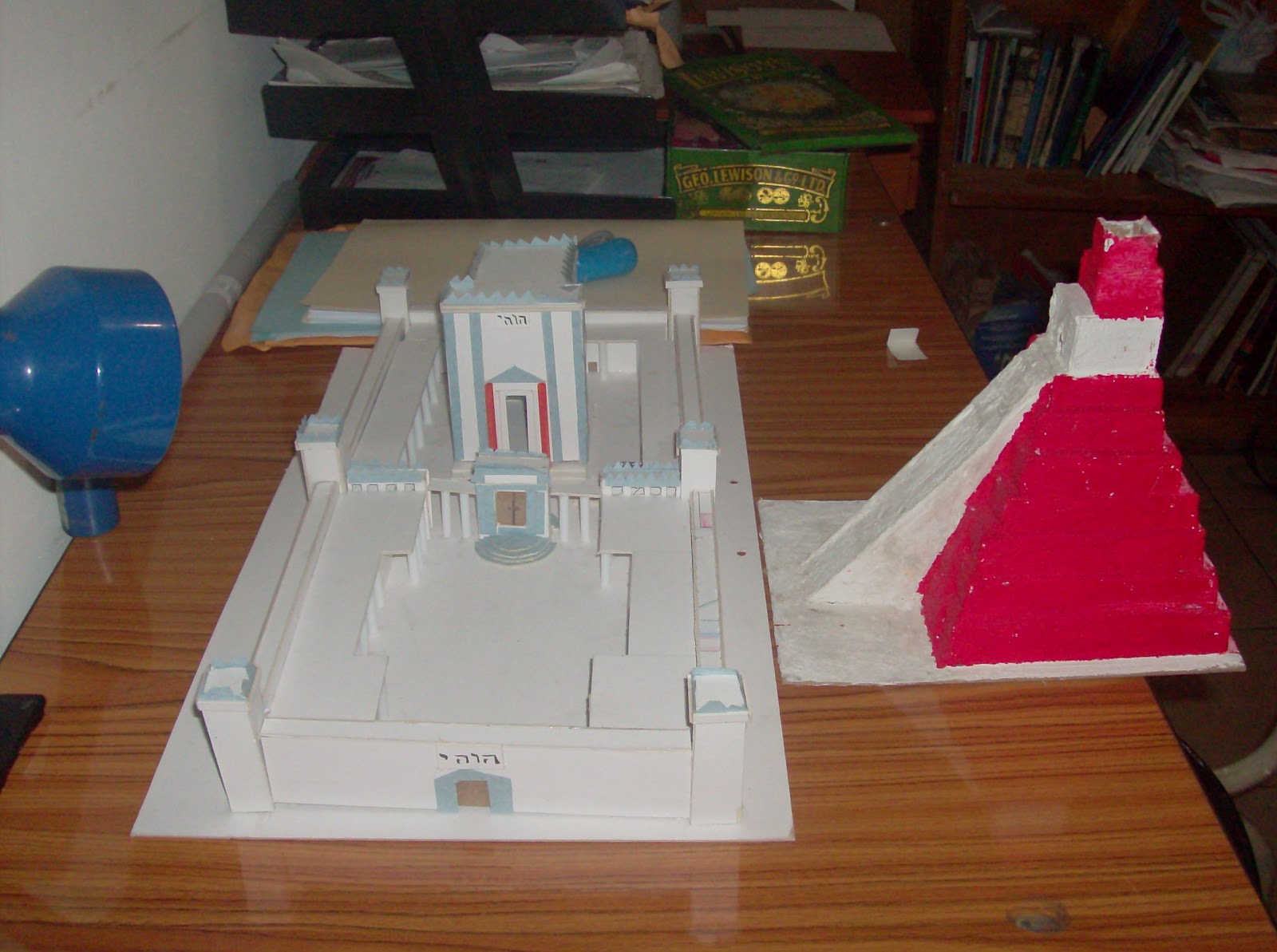 GUATEMALA EVOLUTION , ARTS & DESIGN: Primeras Maquetas