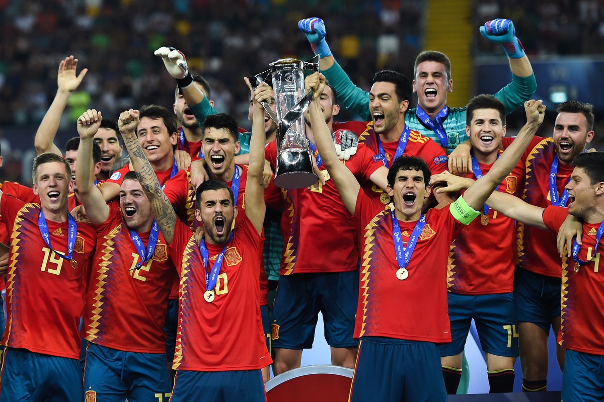 Inglaterra bate Espanha e conquista Euro Sub-21 após quase 40 anos