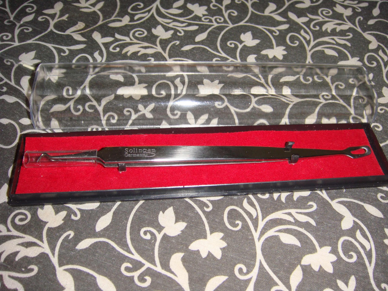 Glamour Solingen Germany tweezers