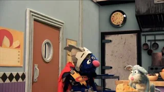Super Grover 2.0 helps a mouse to get its cheese in a rodent restaurant, Super Grover 2.0 Wedge End is Up, Sesame Street Episode 4407 Still Life With Cookie season 44