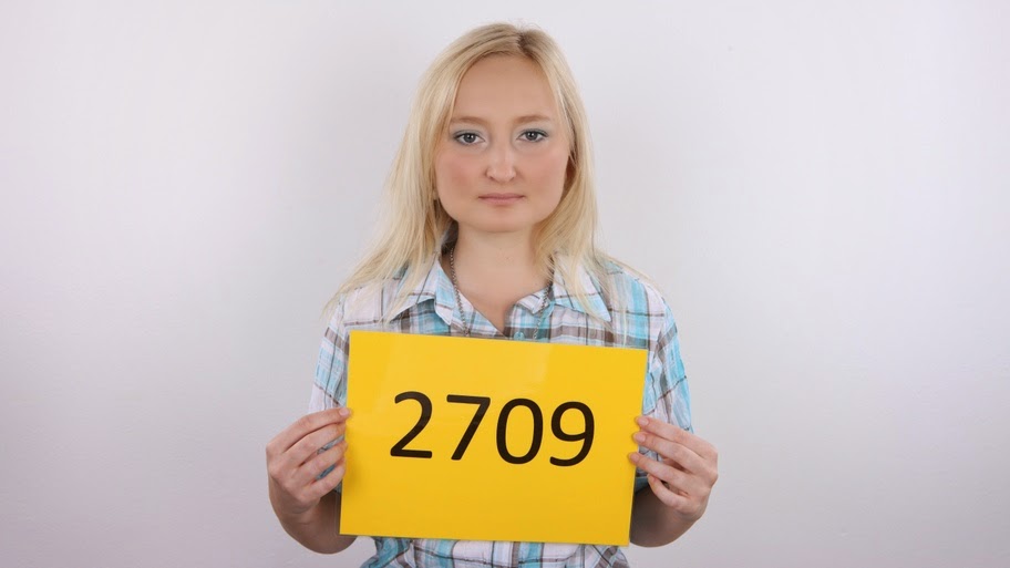 Czech Casting - Zuzana 2709.
