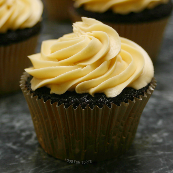 Food for Torte Chocolate & Salted Caramel Cupcakes
