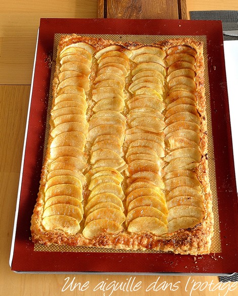 apple tart-easy-almond-crousty