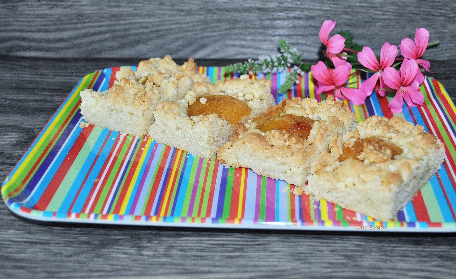 Aprikosenkuchen vom Blech