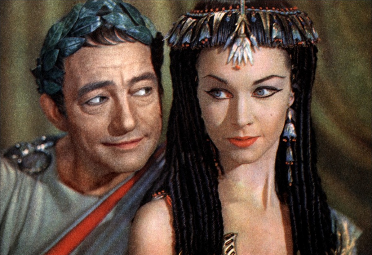 cleopatre la rencontre cesar pour la premiere fois