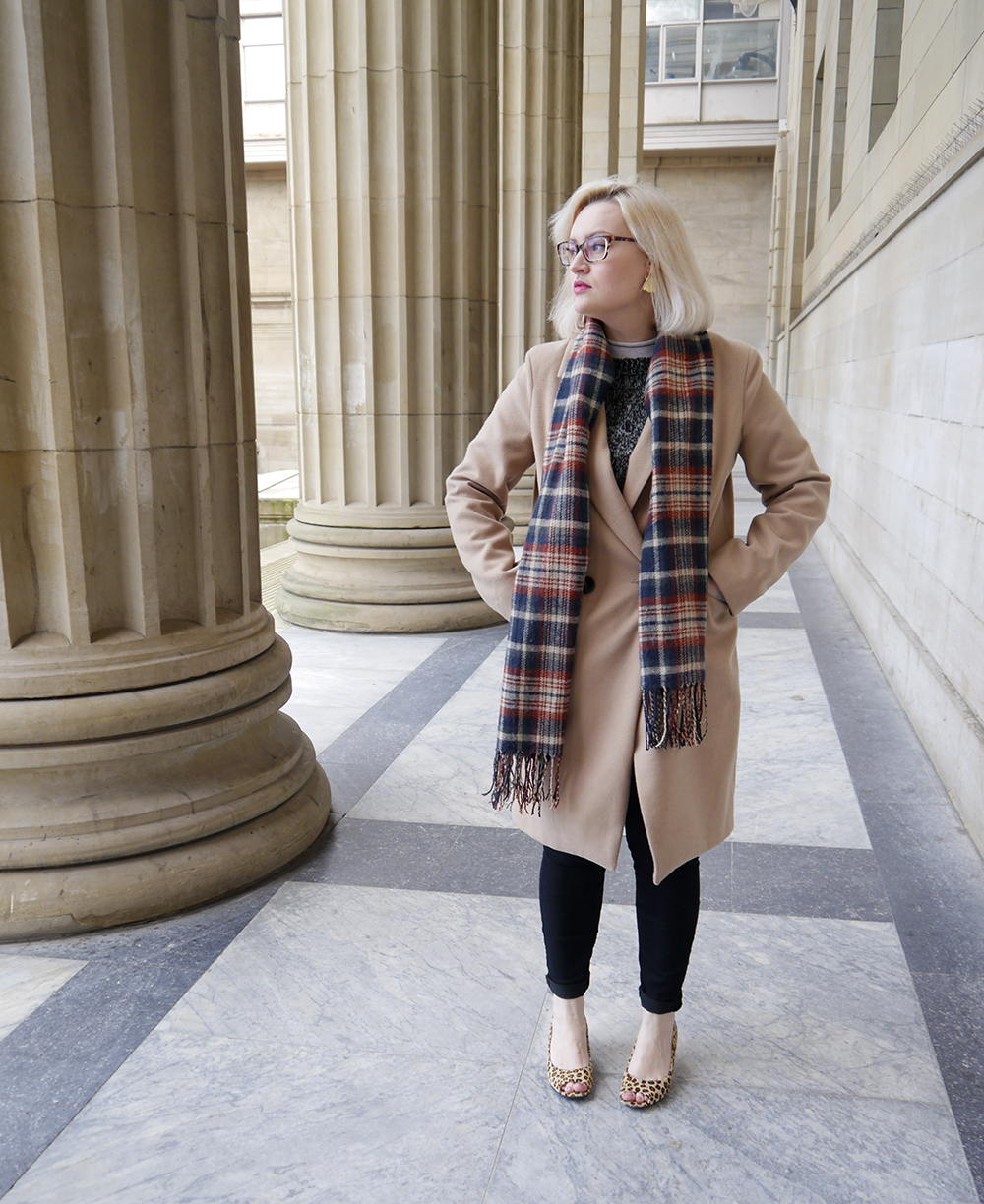 Scottish blogger style with tartan scarf and camel coat oasis camel coat, tartan scarf style, IOLLA glasses, Caird Hall Dundee, #dundeebloggers, Scottish fashion blogger, leopard print peeptoe shoes, lou lous vintage fair