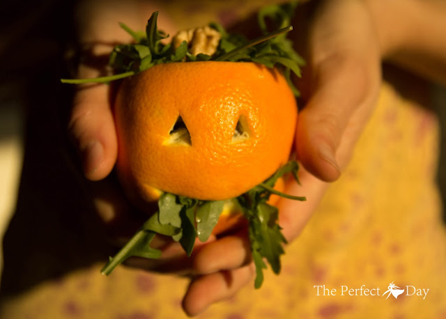 Sałatka pomarańczowa z awokado na Halloween
