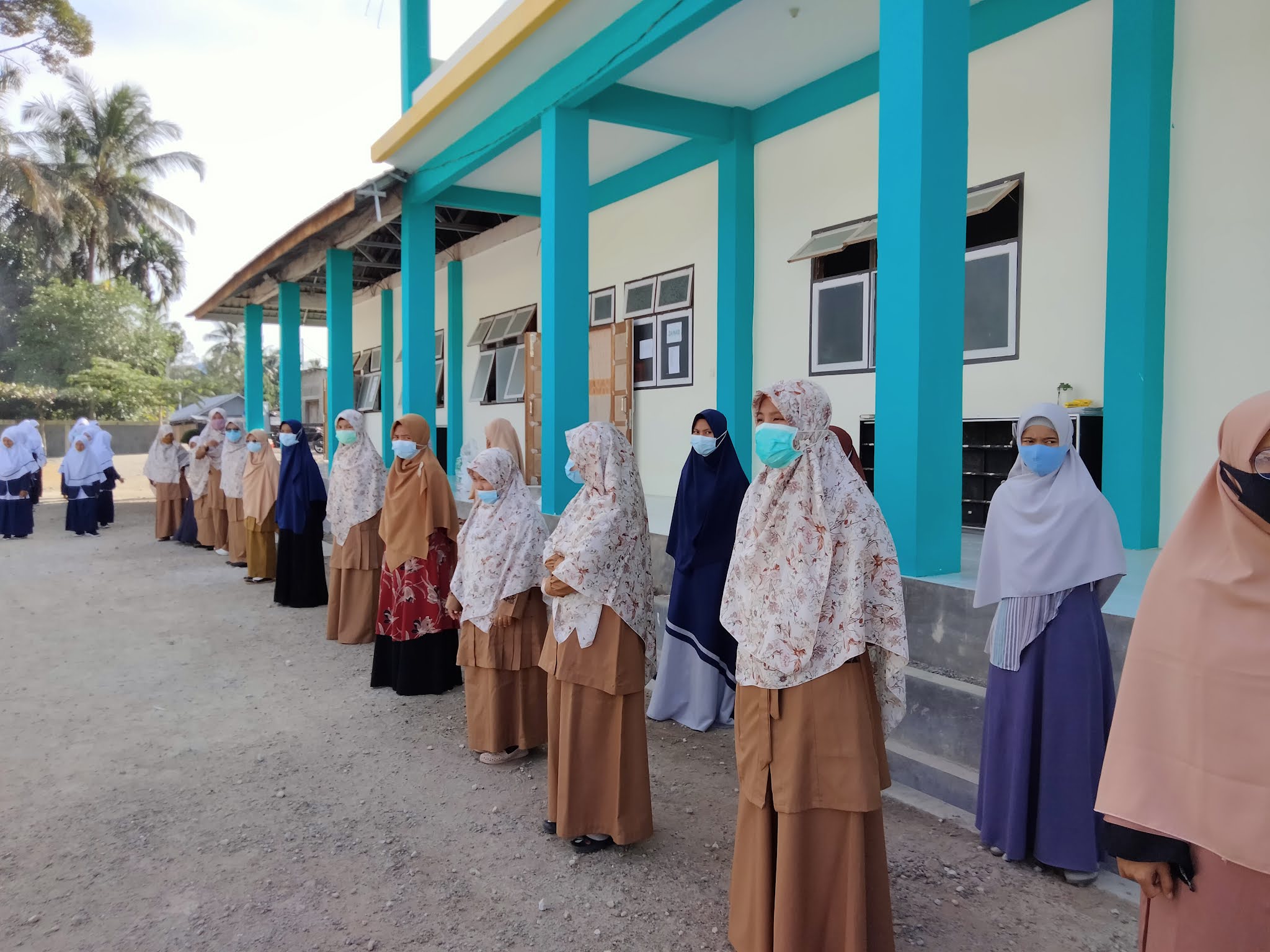 SMPIT AL KAHFI SMPIT AL KAHFI