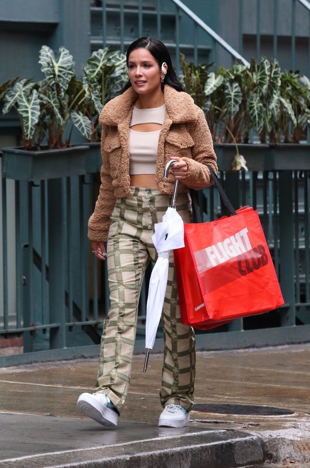 Halsey – Filming a Commercial in New York 10/09/2019