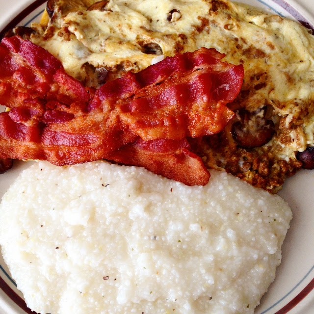 Betty's Food Talk Grits, Bacon and Omelette