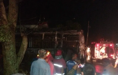 Bus Pariwisata Danau Toba Terbakar di Siantar, Kapolsek: Kita Selidiki Penyebabnya