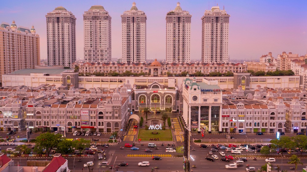 Incredible Jakarta’s Suburb Village on Rooftop