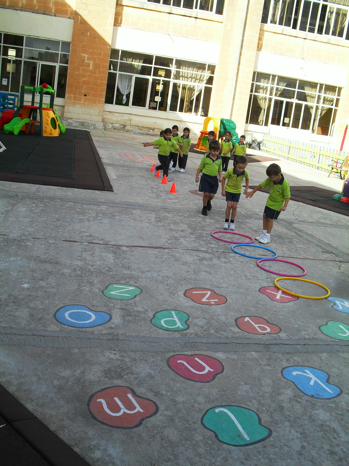 Kindergarten 2.1: Outdoor games to develop gross motor skills