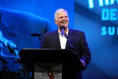 O pastor e evangelista Franklin Graham, filho do lendário e já falecido Billy Graham, tem se mantido firme em seu propósito de anunciar o Evangelho de Jesus Cristo nos Estados Unidos e também nos outros países do mundo, mesmo durante a pandemia do novo coronavírus.