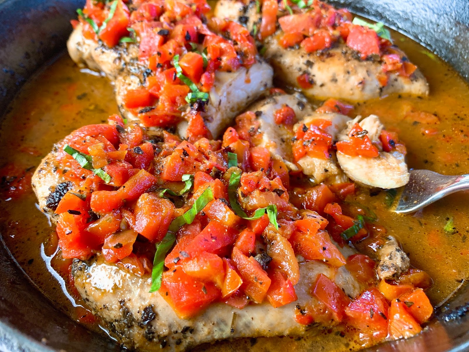Skillet Chicken with Easy Roasted Red Pepper Sauce