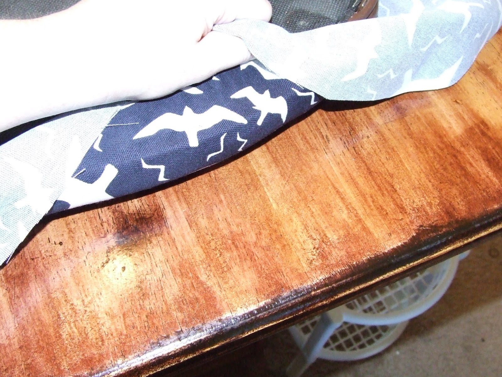 Diane's Creativity Spot: Today I recovered my bar stool seats - Tutorial