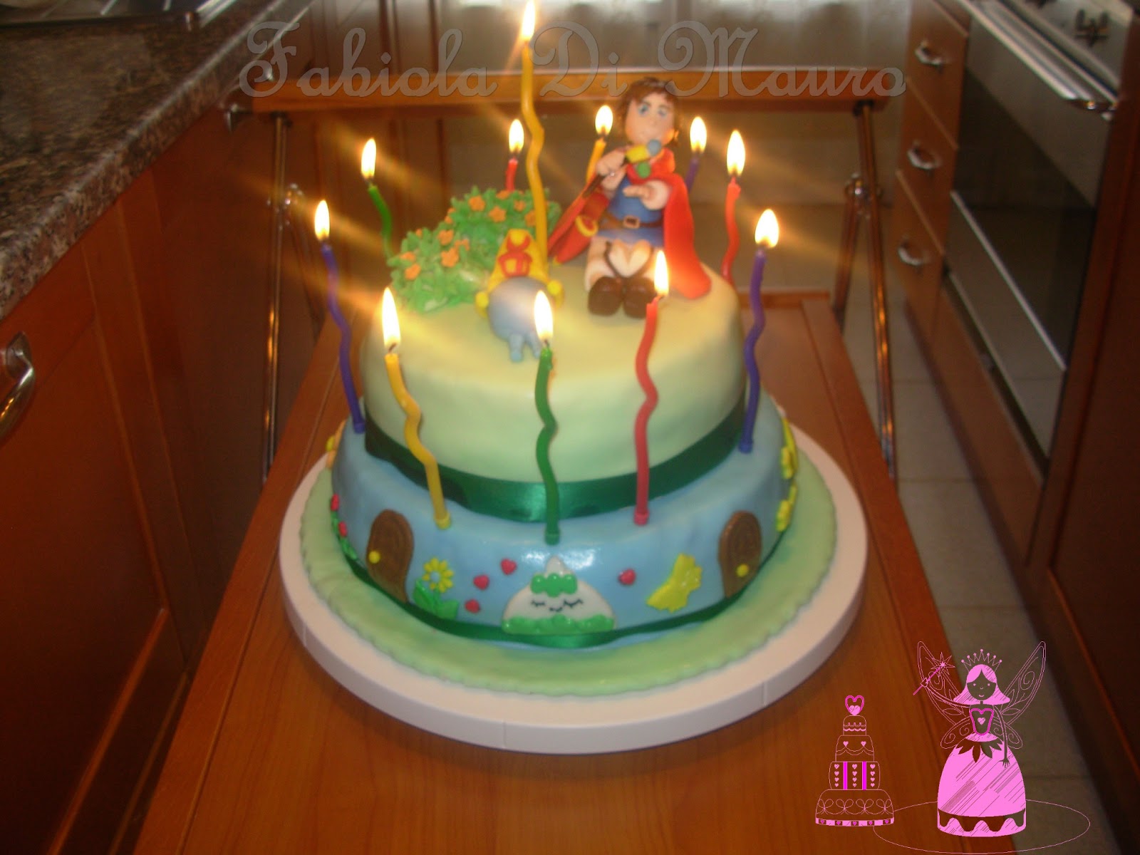 Uno, due, tre... Torta! Ni no Kuni cake (二ノ国 ケーキ) una torta con un