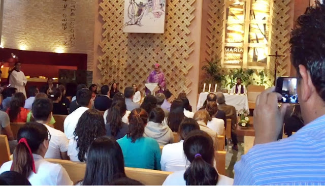 Ofician misa por el eterno descanso de los estudiantes asesinados en Huejotzingo