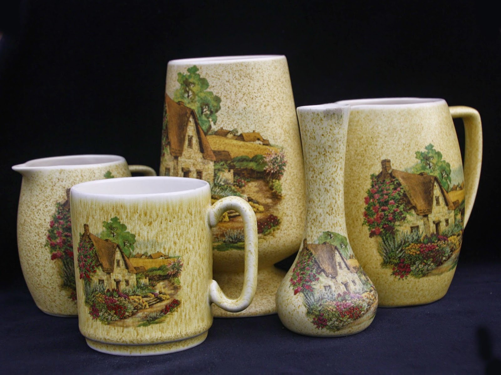 O Sew Chic Ledbury A selection of New Devon Pottery (Newton Abbott