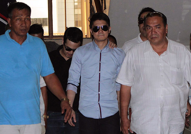 “THIS COMING WEEK VHONG NAVARRO WILL BE ARRESTED!” -- TONY CALVENTO “THIS COMING WEEK VHONG NAVARRO WILL BE ARRESTED!” -- TONY CALVENTO