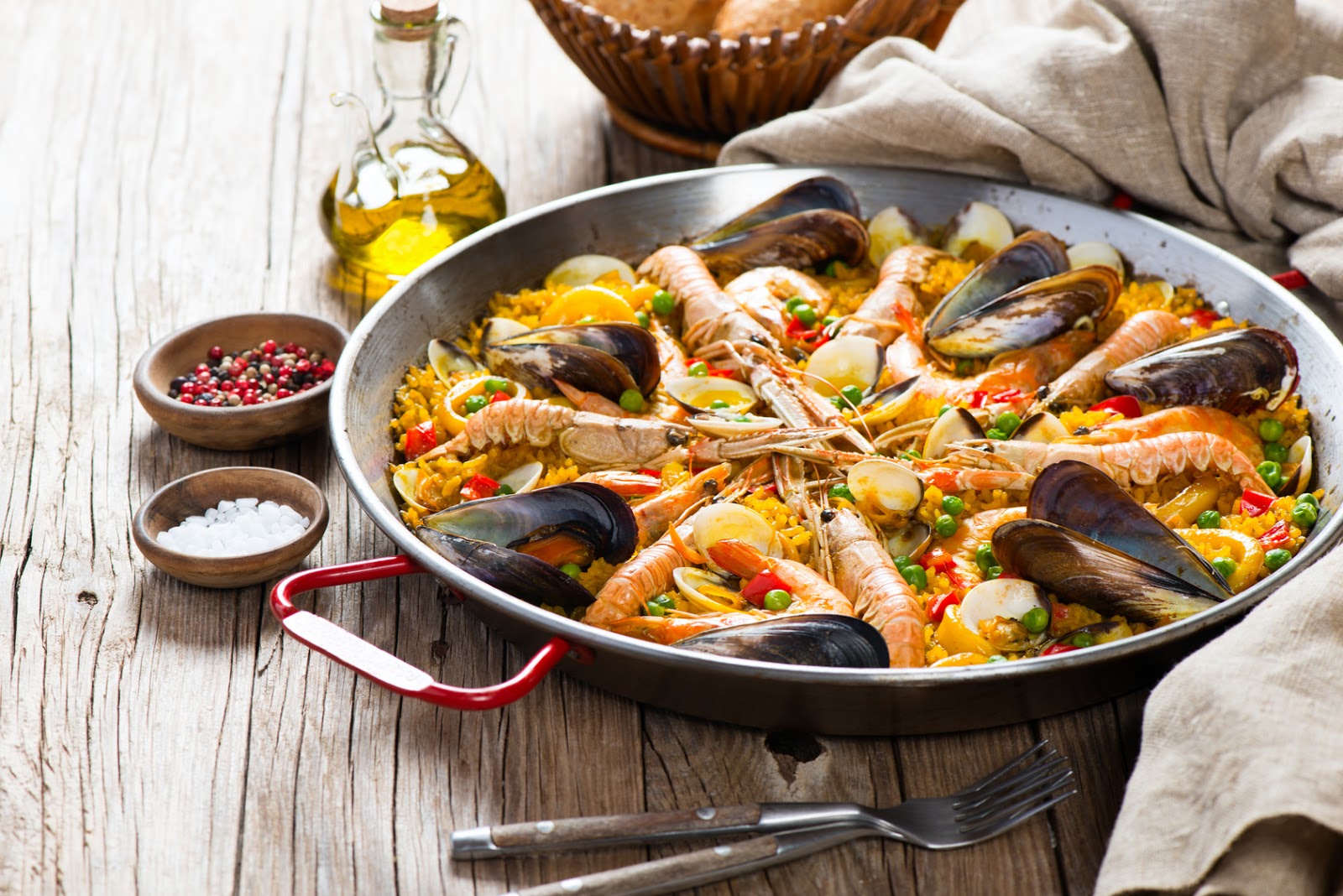 Temperos e Especiarias: Como fazer a Paella Valenciana - Receita