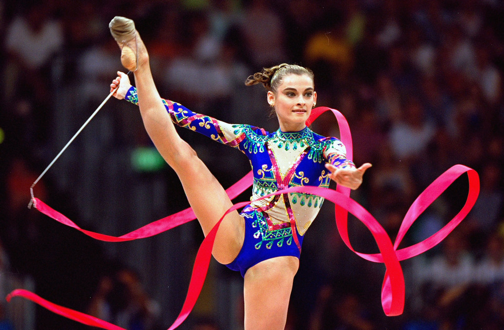 Юлия Барсукова - олимпийская чемпионка по художественной гимнастике.
