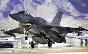 Gambar Pesawat Tempur F-16 Fighting Falcon Take off Gambar Pesawat Tempur F-16 Fighting Falcon Take off