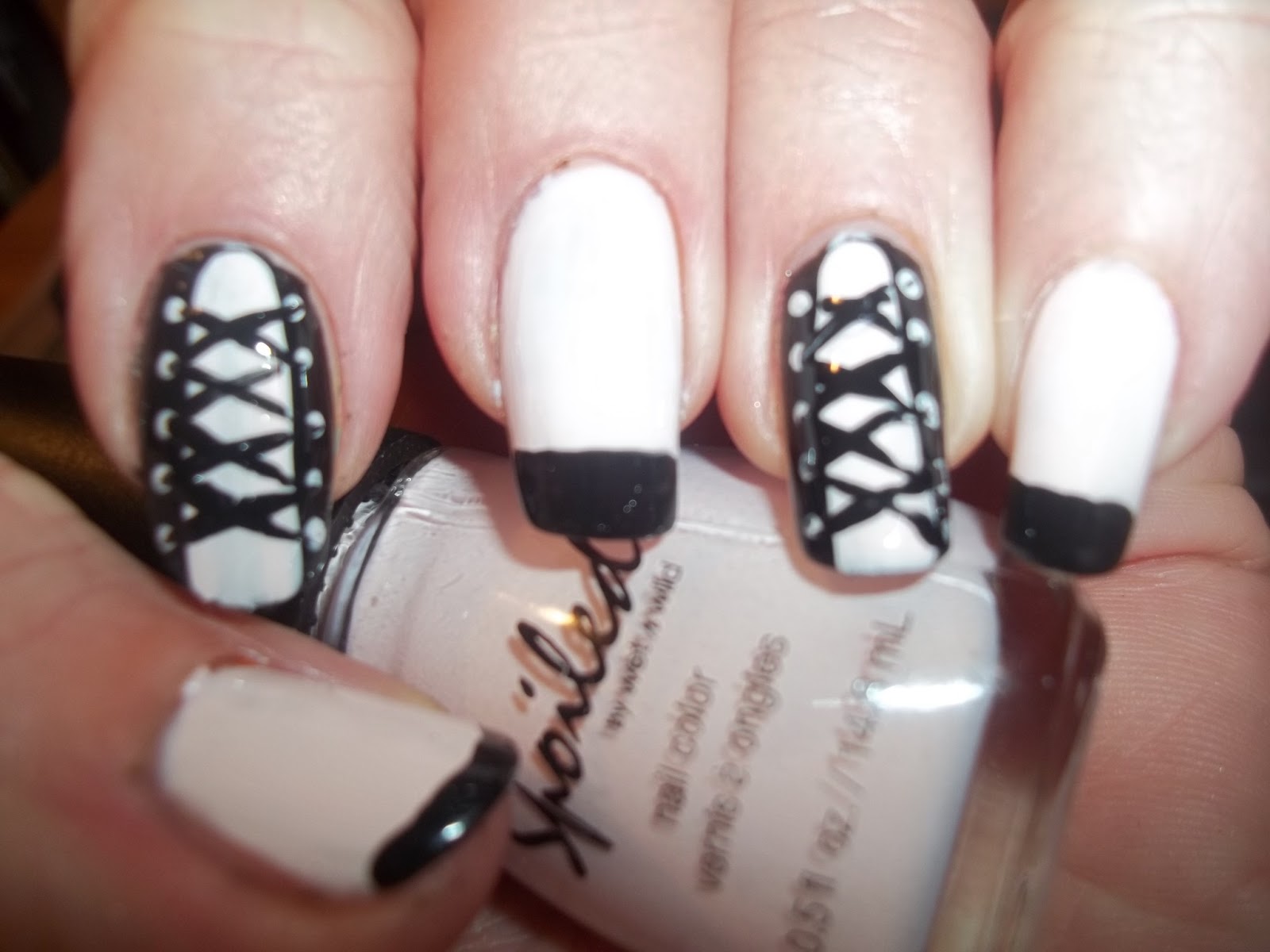 NailsnBling Corset Nail Design