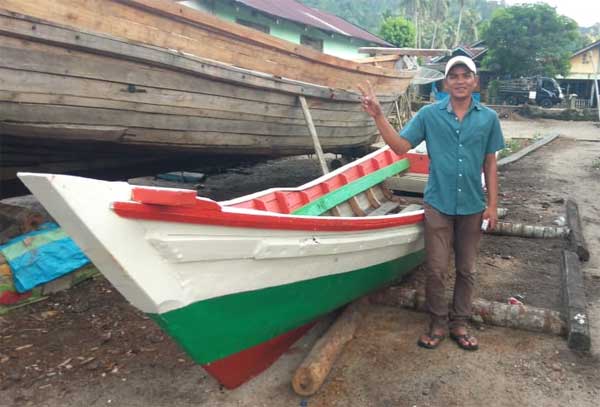 Pemnag Koto XI Tarusan Dorong Ekonomi Warga, Dana Desa Dialokasikan untuk Pengadaan Perahu