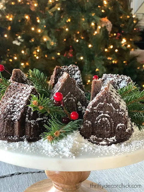  Nordic Ware Holiday Bundt Tree Pan: Christmas Tree Bundt Pan:  Home & Kitchen