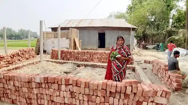 রাজিবপুরে ভূমিহীন পরিবারকে উচ্ছেদ করে ঘর নির্মাণ