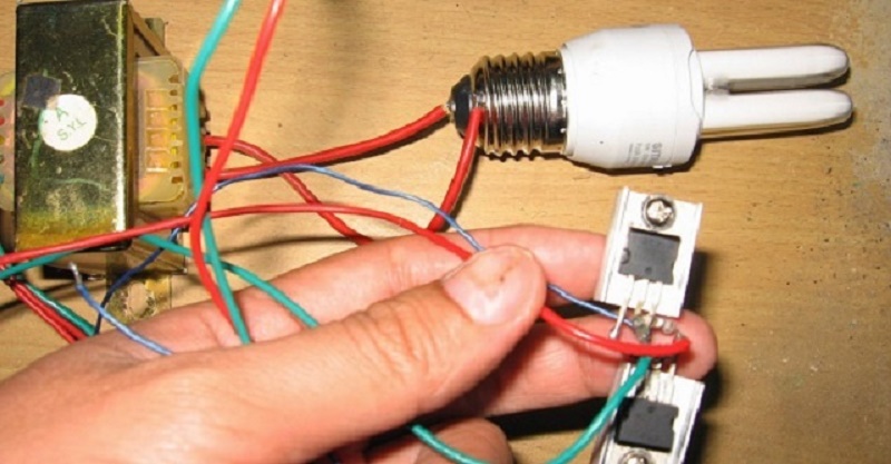 Trafo Gerilim Deneyi 220v To 12v 12v To 220 Youtube