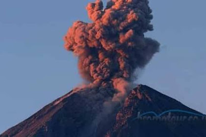 Gunung Semeru keluarkan letusan