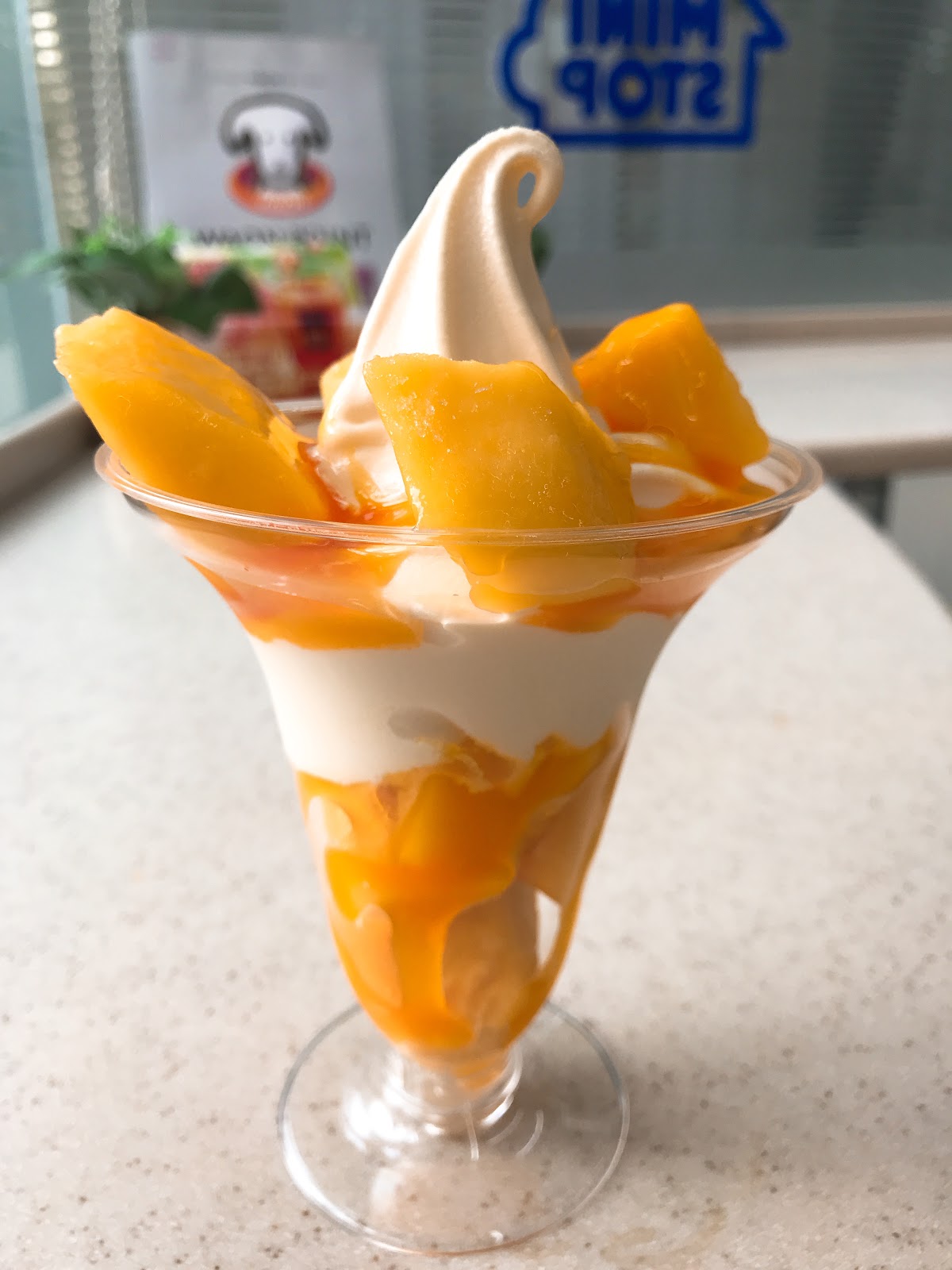 アップルマンゴーパフェ ミニストップ