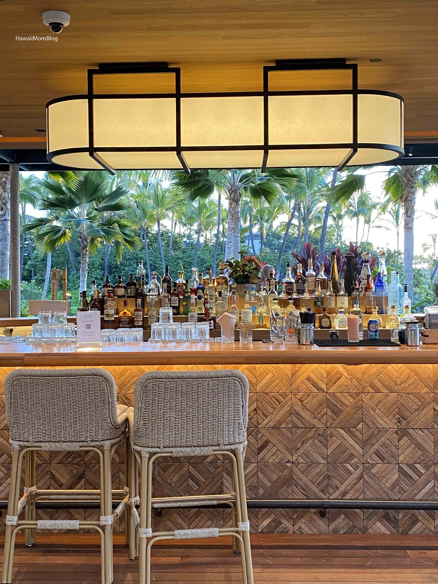 Hawaii Mom Blog Hā Bar at Mauna Lani