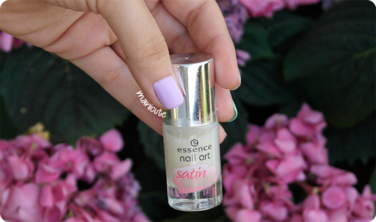 flower negative space nails