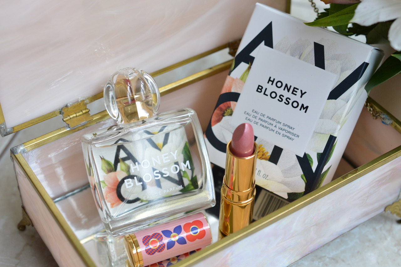 AVON Flourish Honey Blossom Review