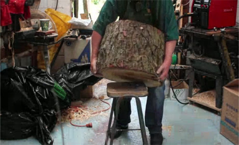 Video : 美しい木のランプシェードを作る