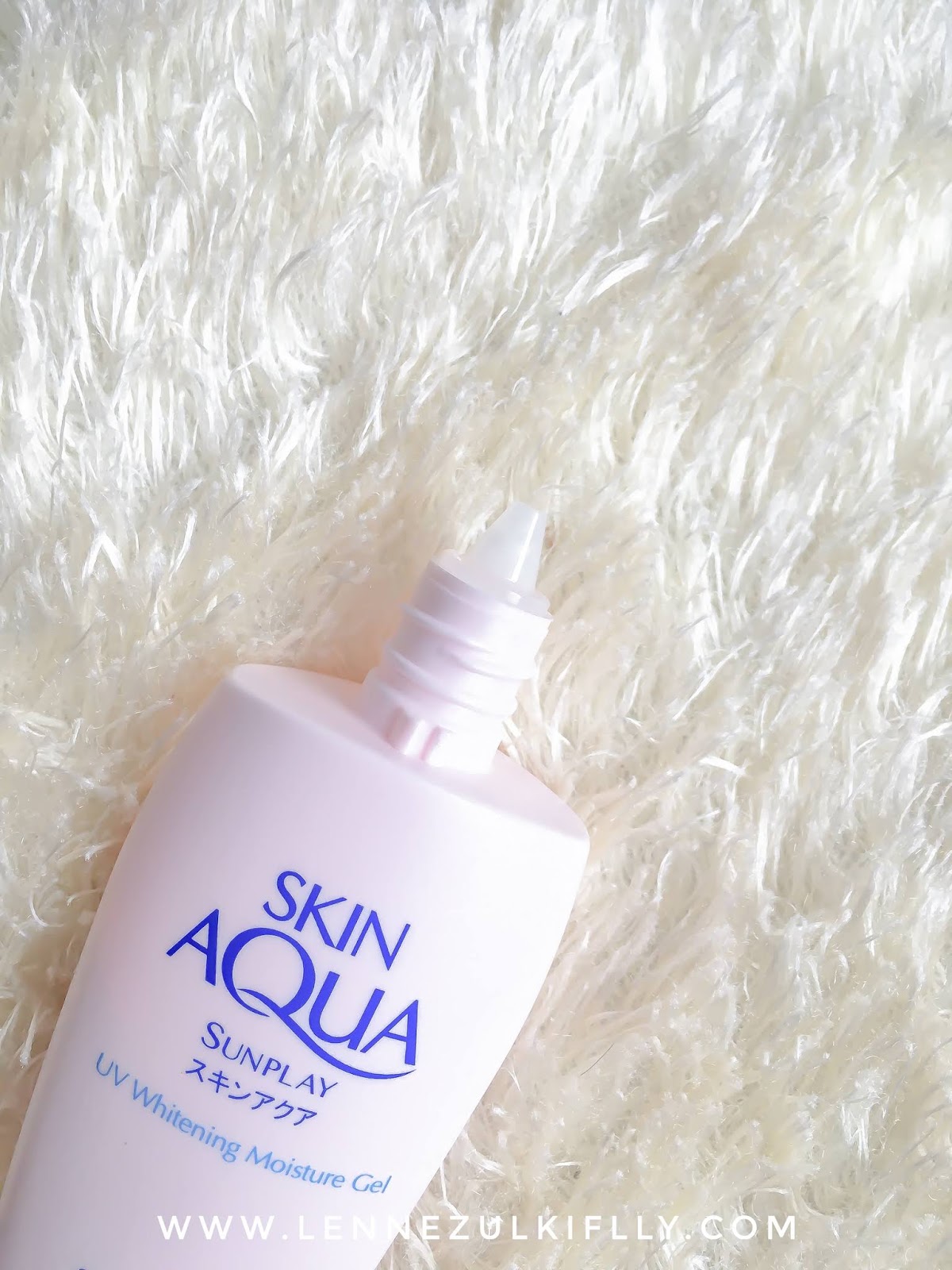 Sunplay Skin Aqua UV Brightening Moisture Gel SPF50 PA++