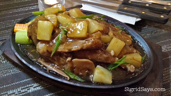 Sizzling duck at Juliana's Resto - Bacolod restaurants