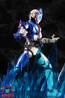 SH Figuarts Kamen Rider Vulcan Shooting Wolf 20