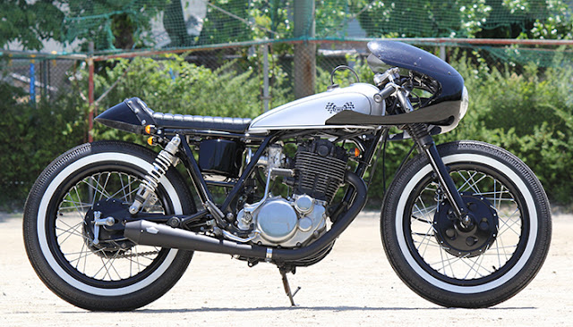 Yamaha SR400 By Motor Garage Goods